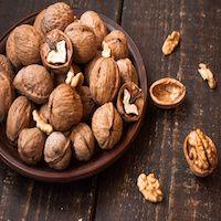 Walnut-Rich Diets Help Lower Cholesterol Levels